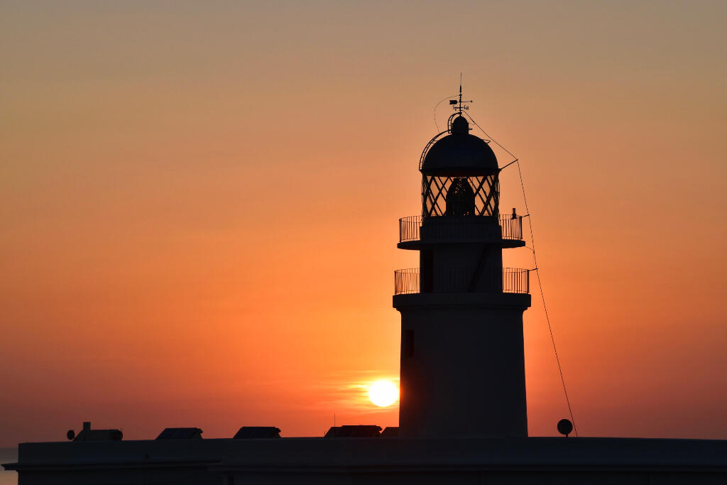 Atardecer Faro Cavalleria